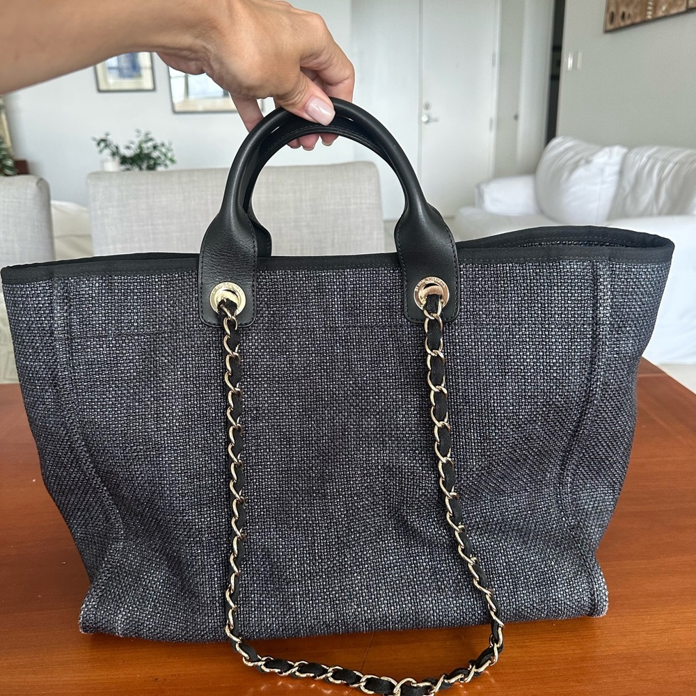 Chanel - Picture 2 of 7